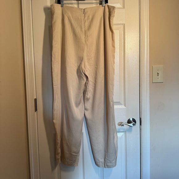 Banana Republic Cream Wide Leg Pants NWT Size 18 - Picture 3 of 9